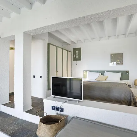 One Bedroom Apartment